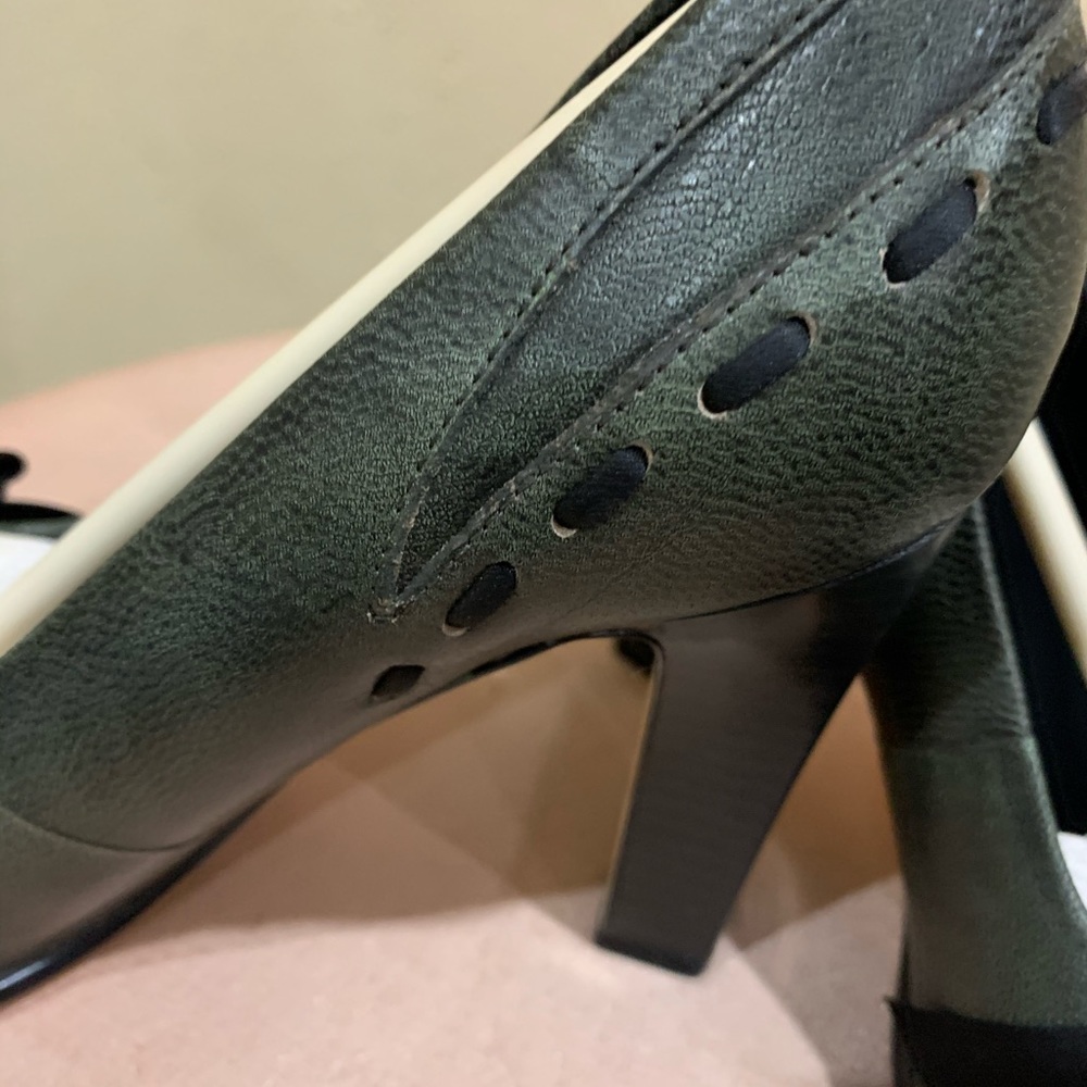 Pumps - Picture 5 of 6